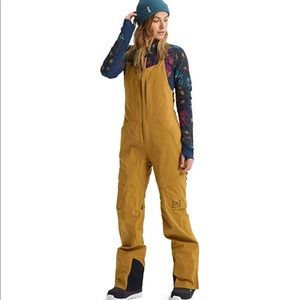 NWT: Women’s AK Burton Gore Kimmy 3L
Bib size smal